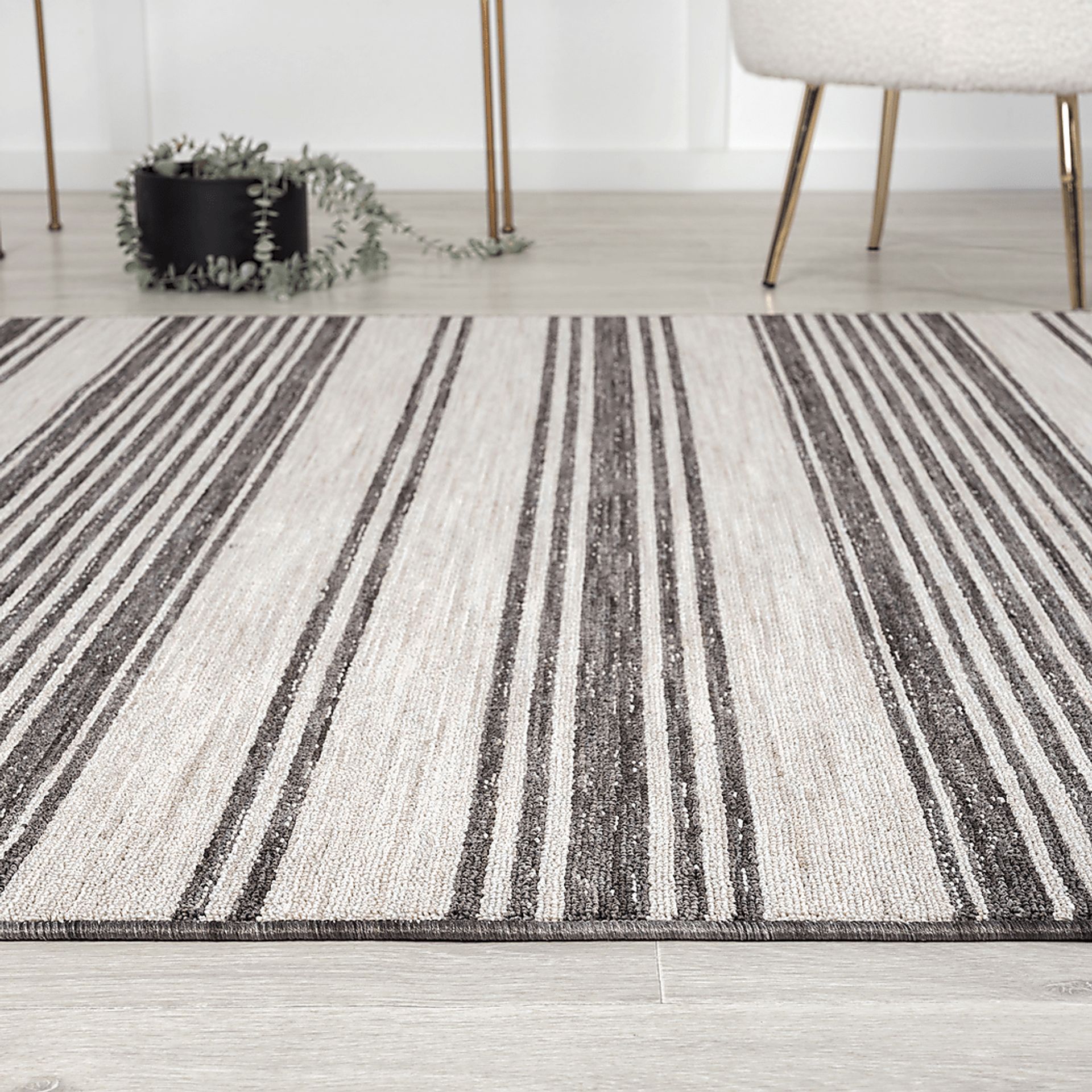 Caradley Ivory 5' x 7' Indoor/Outdoor Rug - Image 8