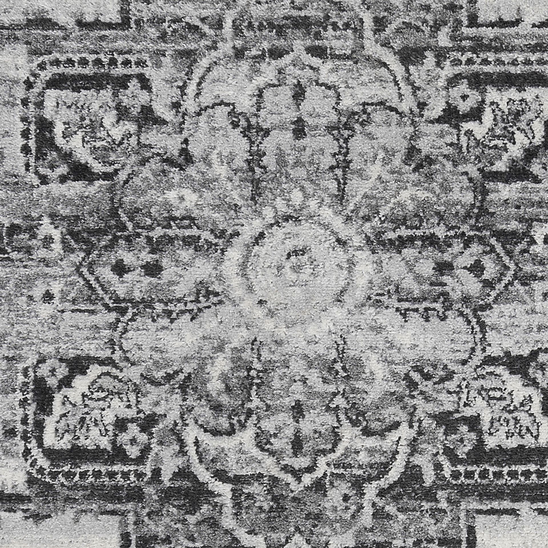 Carigder Ivory 5'1 x 7'6 Rug - Image 8