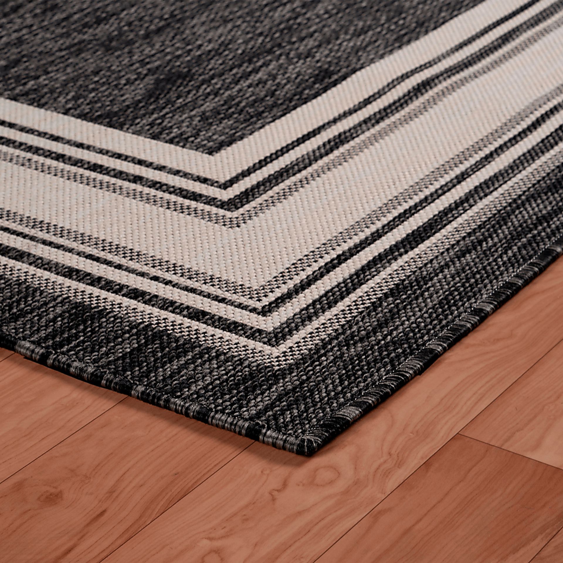 Carledosa Black/Multi 7'6 x 9'5 Indoor/Outdoor Rug - Image 3