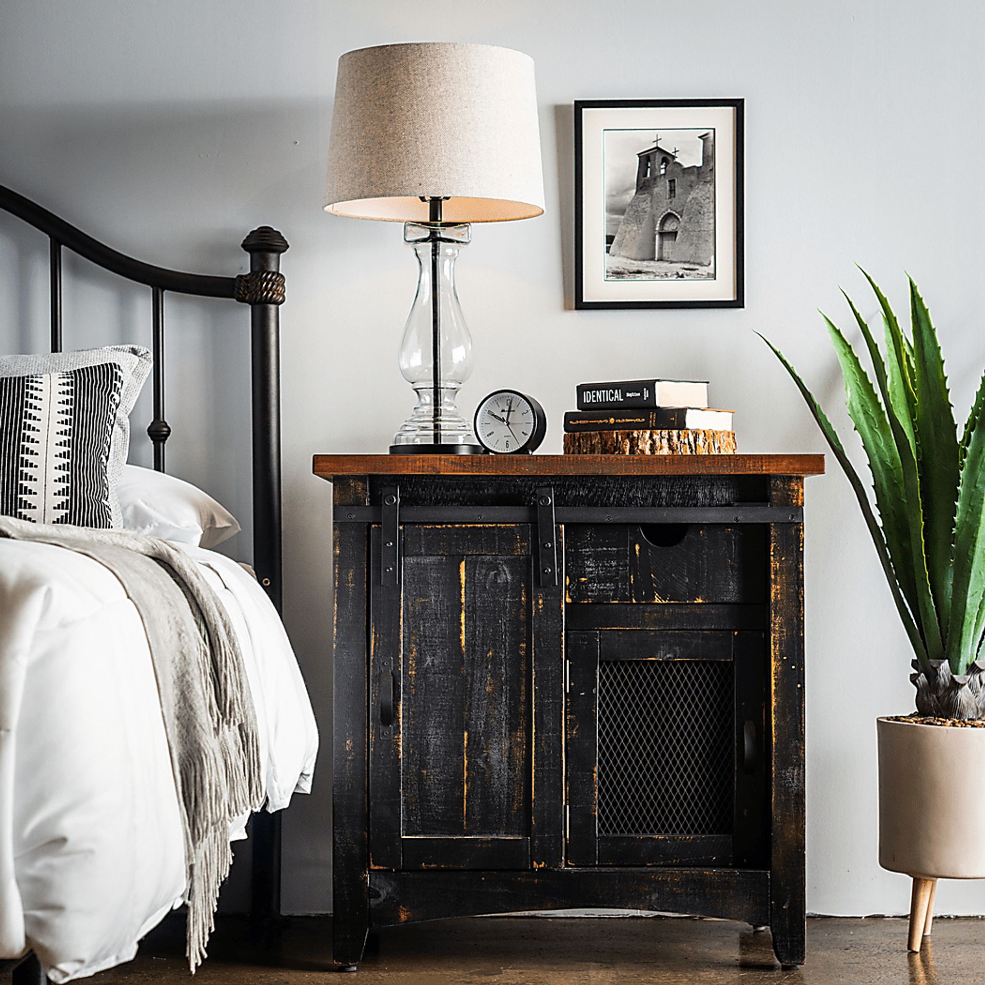 Carlesbad Black Accent Cabinet - Image 8