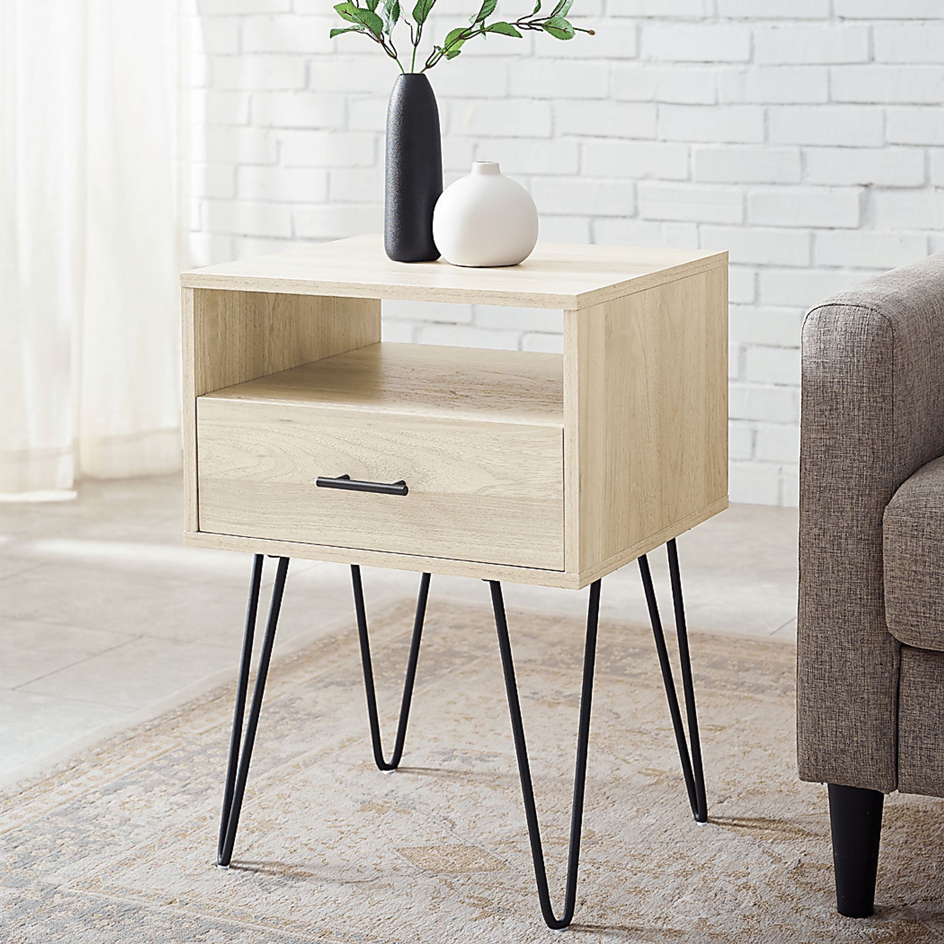 Carlowe Birch Accent Table - Image 5