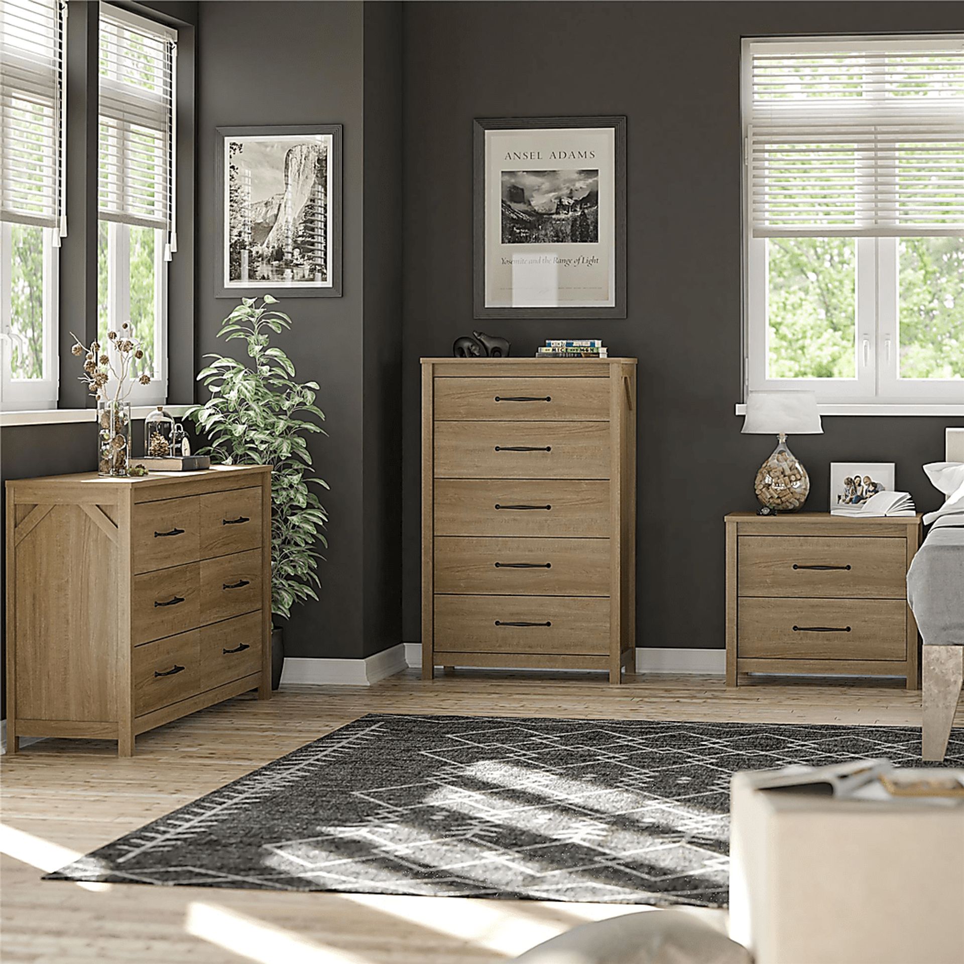 Carmarthen Oak 5 Drawer Chest - Image 10