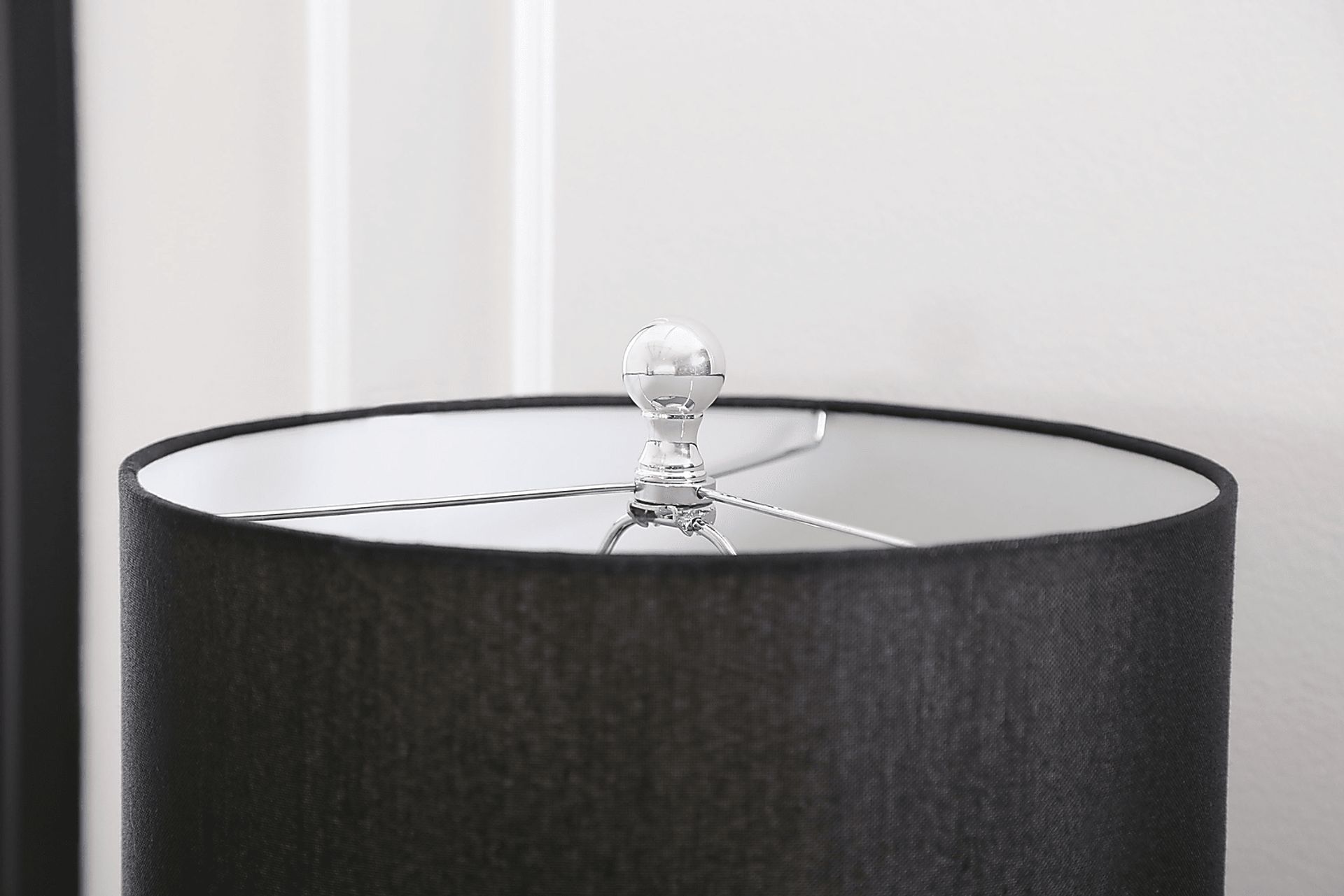 Carrene Blue Lamp - Image 6