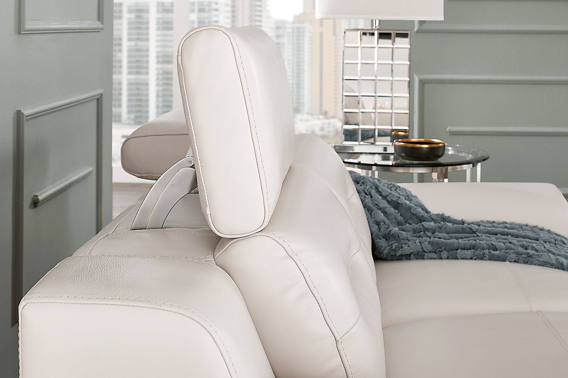 Castella Ivory Leather Dual Power Reclining Loveseat - Image 4