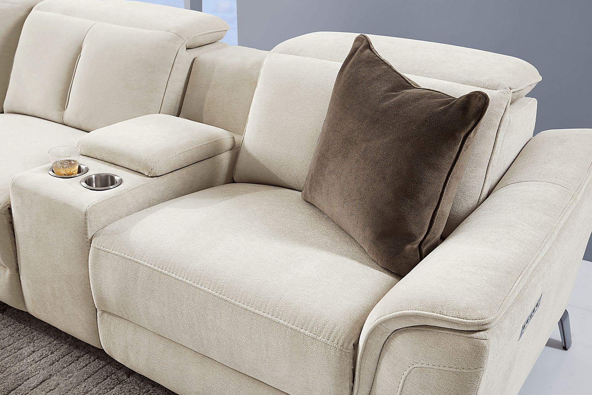 Cavani Gray 6 Pc Dual Power Reclining Sectional - Image 4