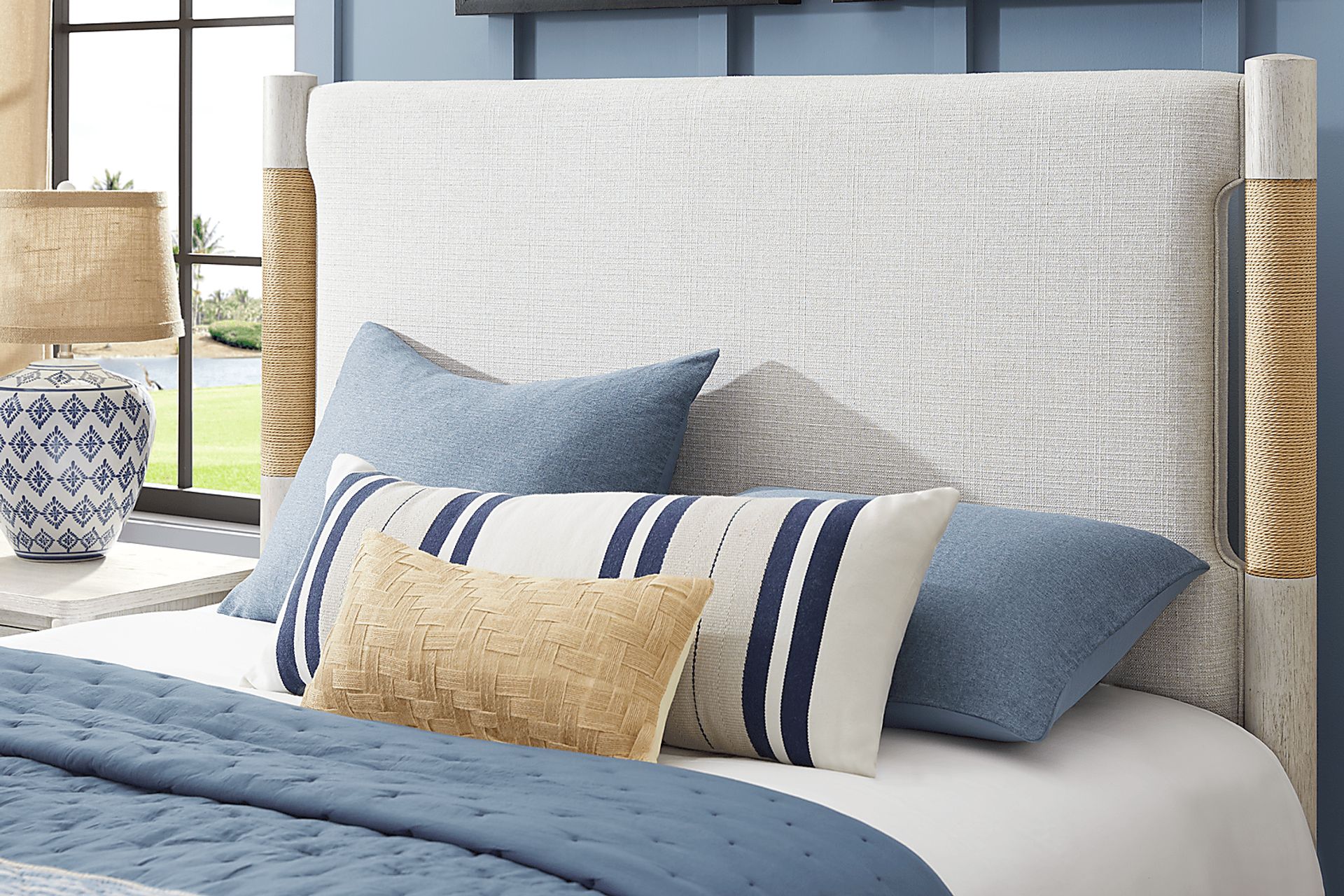 Caviar Cove White 5 Pc King Upholstered Bedroom - Image 3