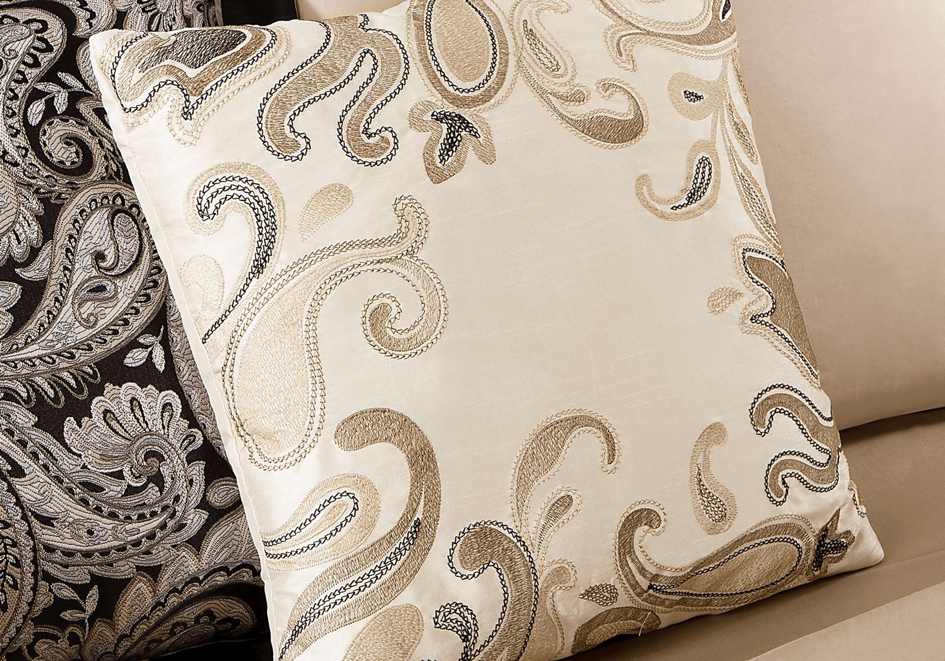 Cayla Black 12 Pc Queen Comforter Set - Image 2