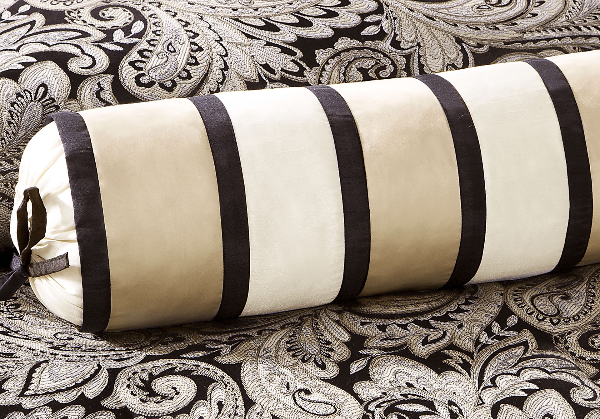 Cayla Black 12 Pc Queen Comforter Set - Image 3