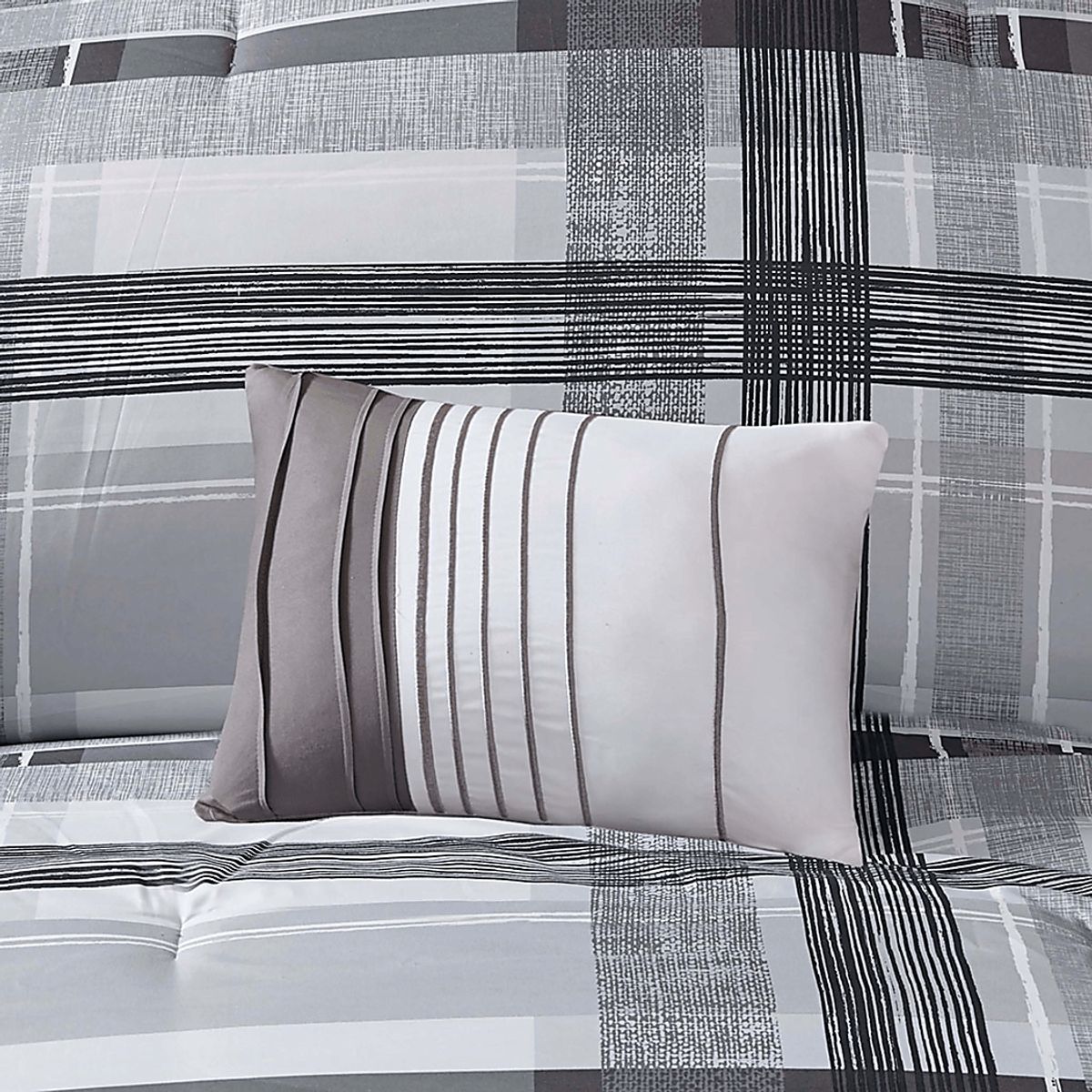 Calder (Calder-Campbell) Crest Black Bedding Set