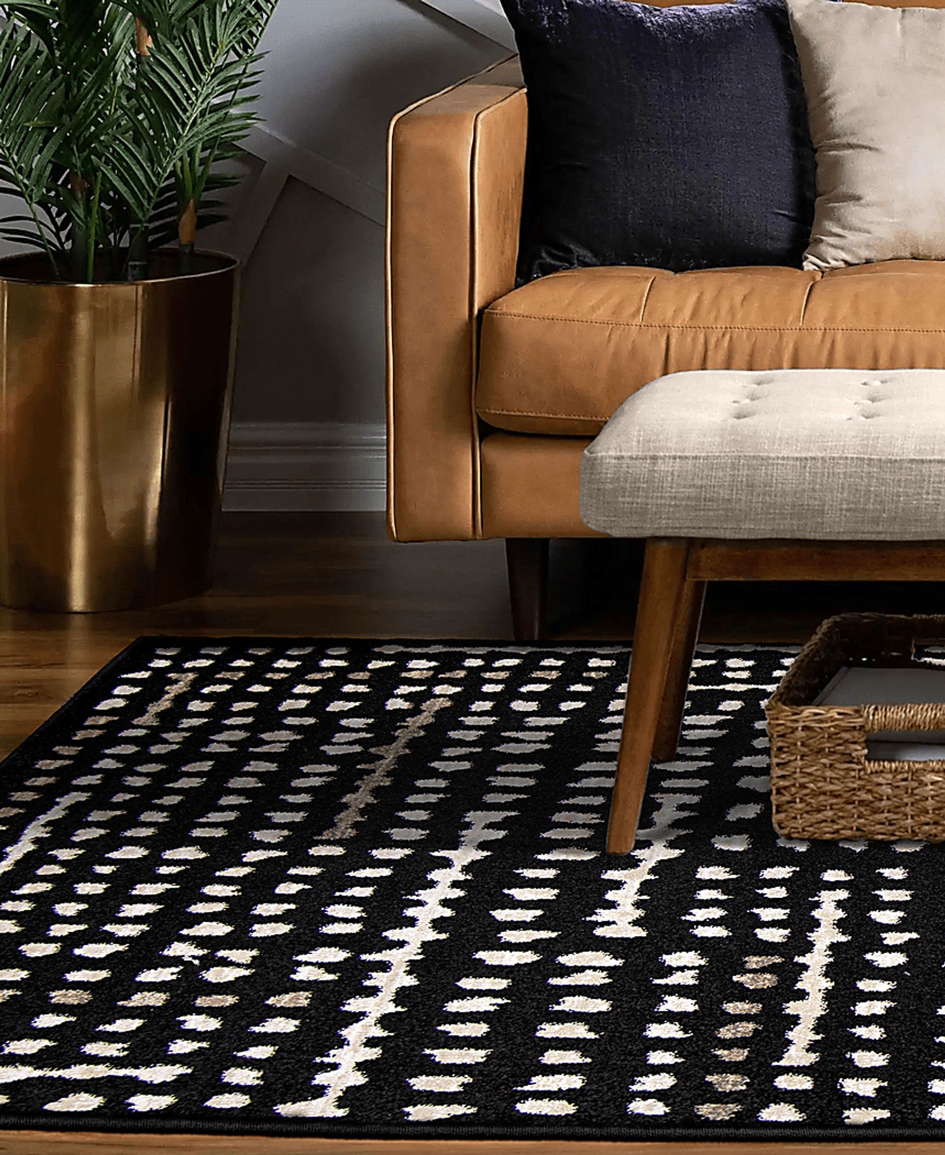 Cerulle Black 7'8 x 10'x10 Rug - Image 5