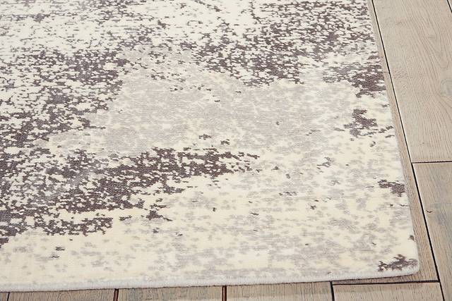 Chaila Gray 5'6 x 8' Rug - Thumbnail - Image 2