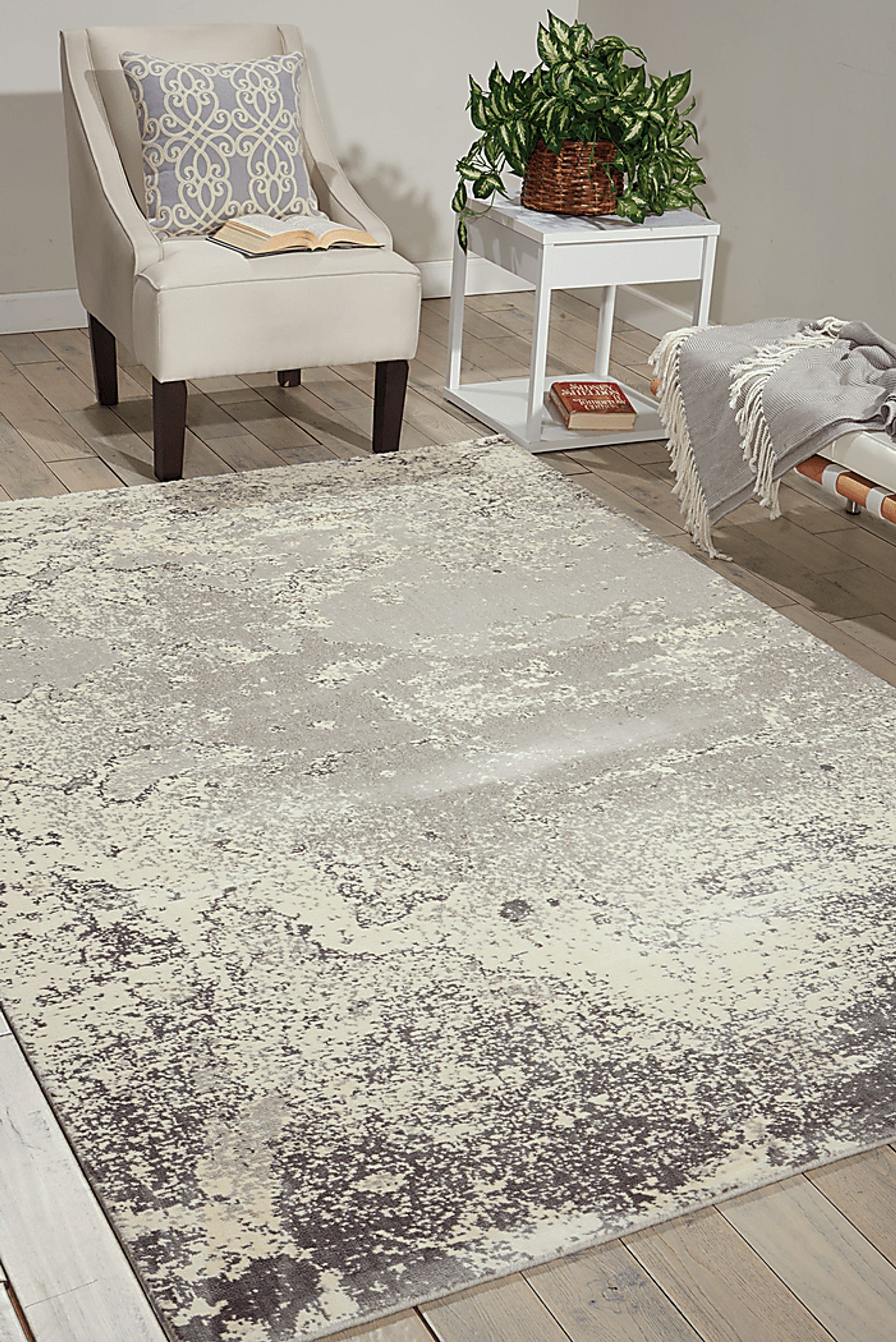 Chaila Gray 5'6 x 8' Rug - Image 4