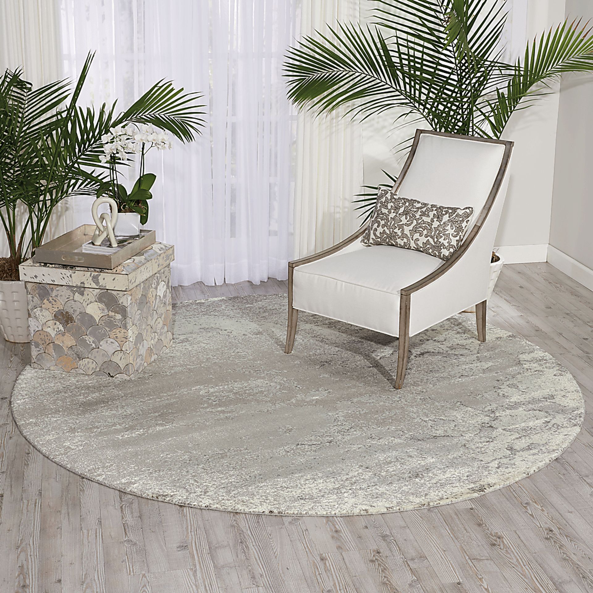 Chaila Gray 8' Round Rug - Image 4
