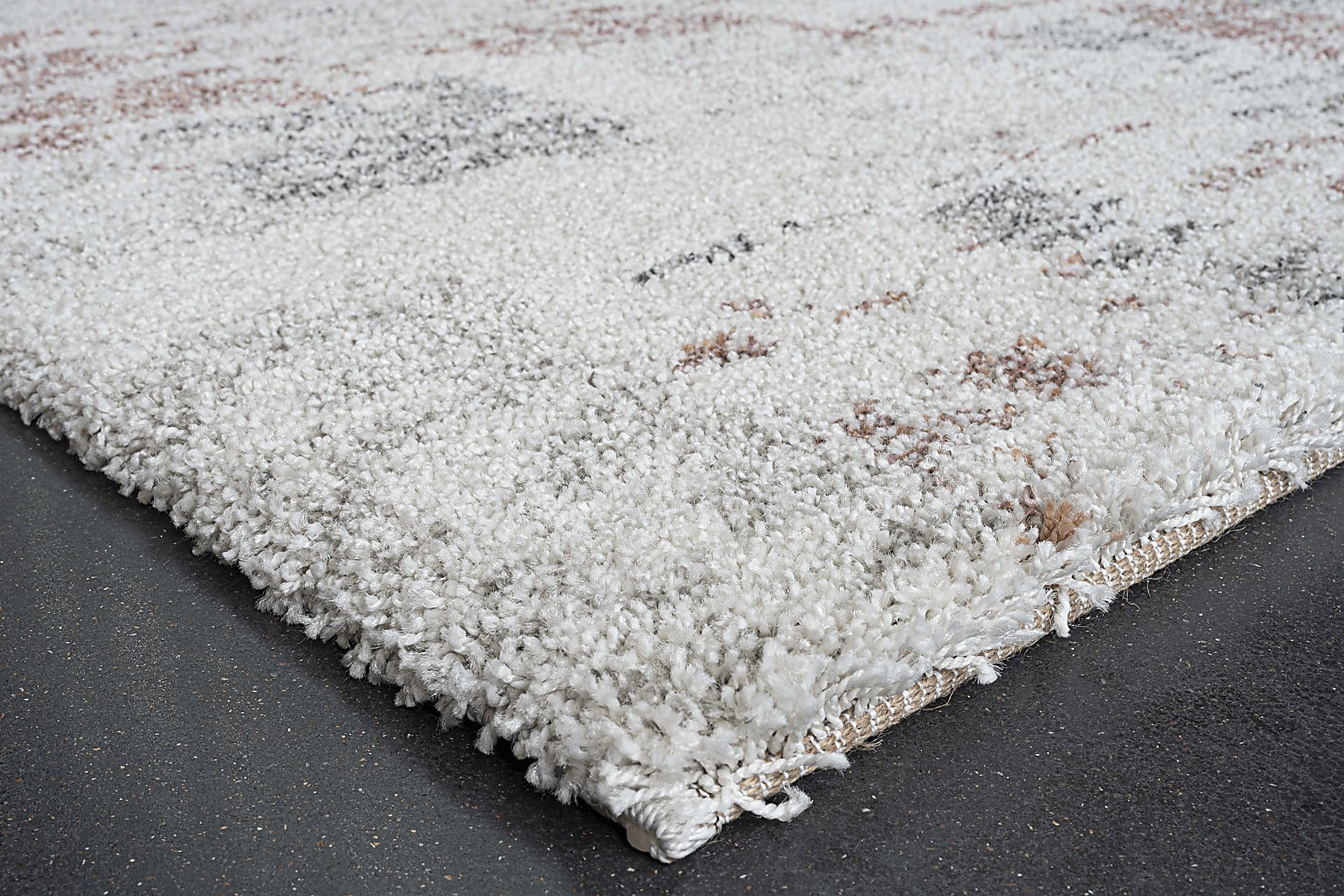 Chantelle Ivory 5' x 8' Rug - Image 3