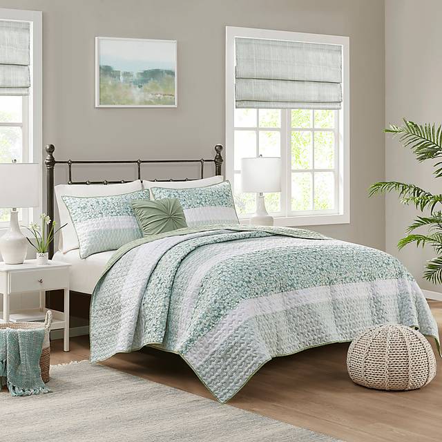 Chapote Green 4 Pc Full/Queen Quilt Set - Thumbnail - Image 1
