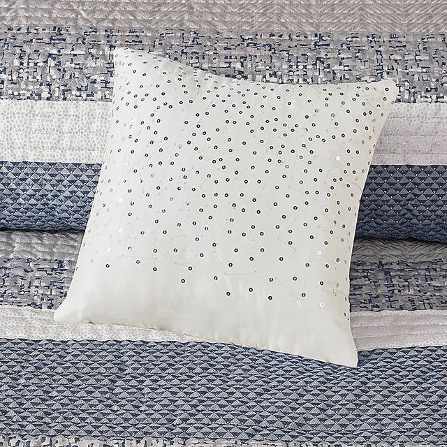 Charleagh Blue 6 pc King/Cal King Quilt Set - Thumbnail - Image 18