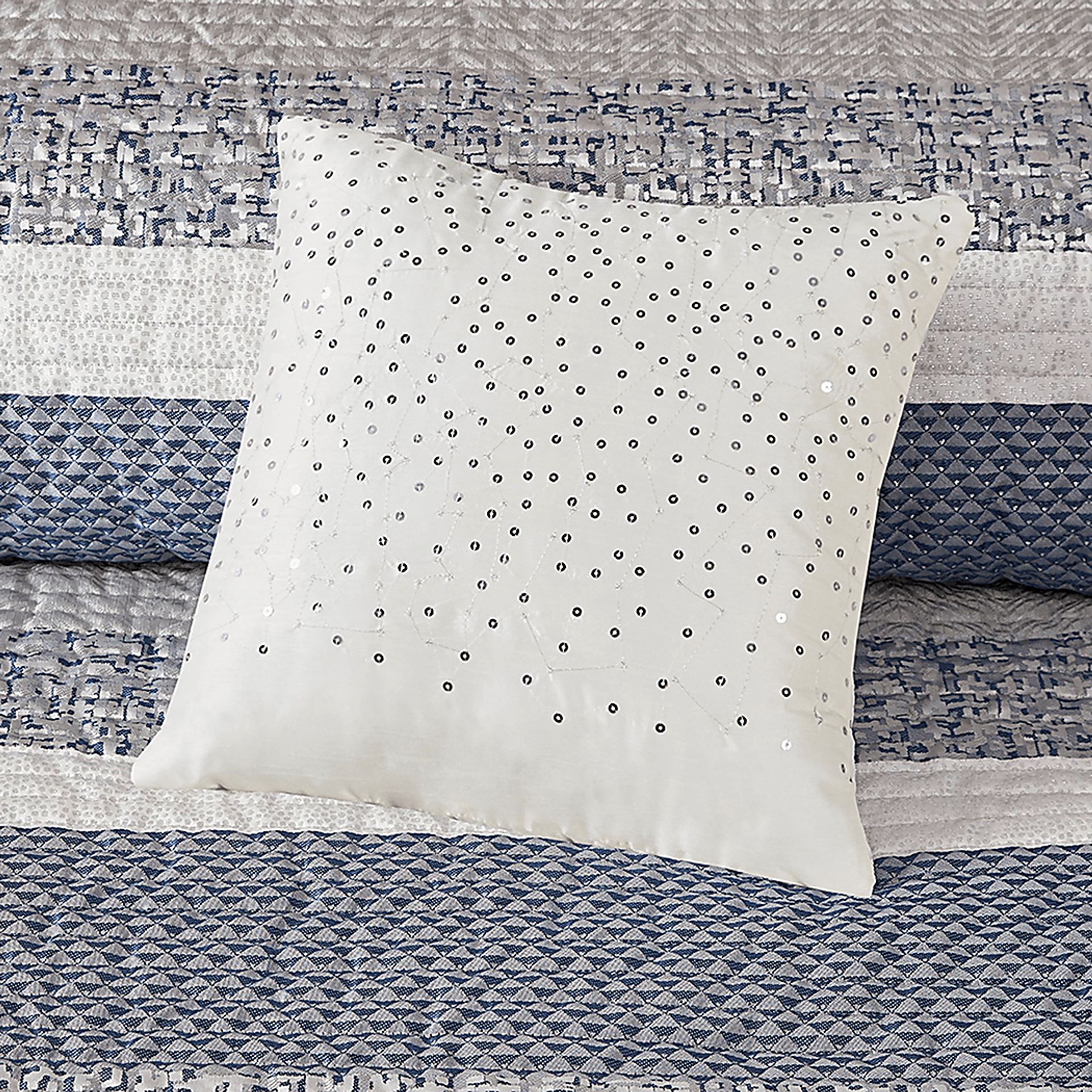 Charleagh Blue 6 pc King/Cal King Quilt Set - Image 18