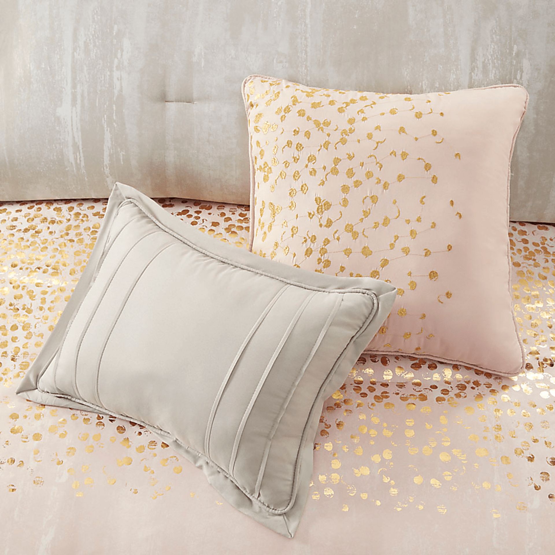 Chartes Blush 7 Pc Queen Comforter Set - Image 7