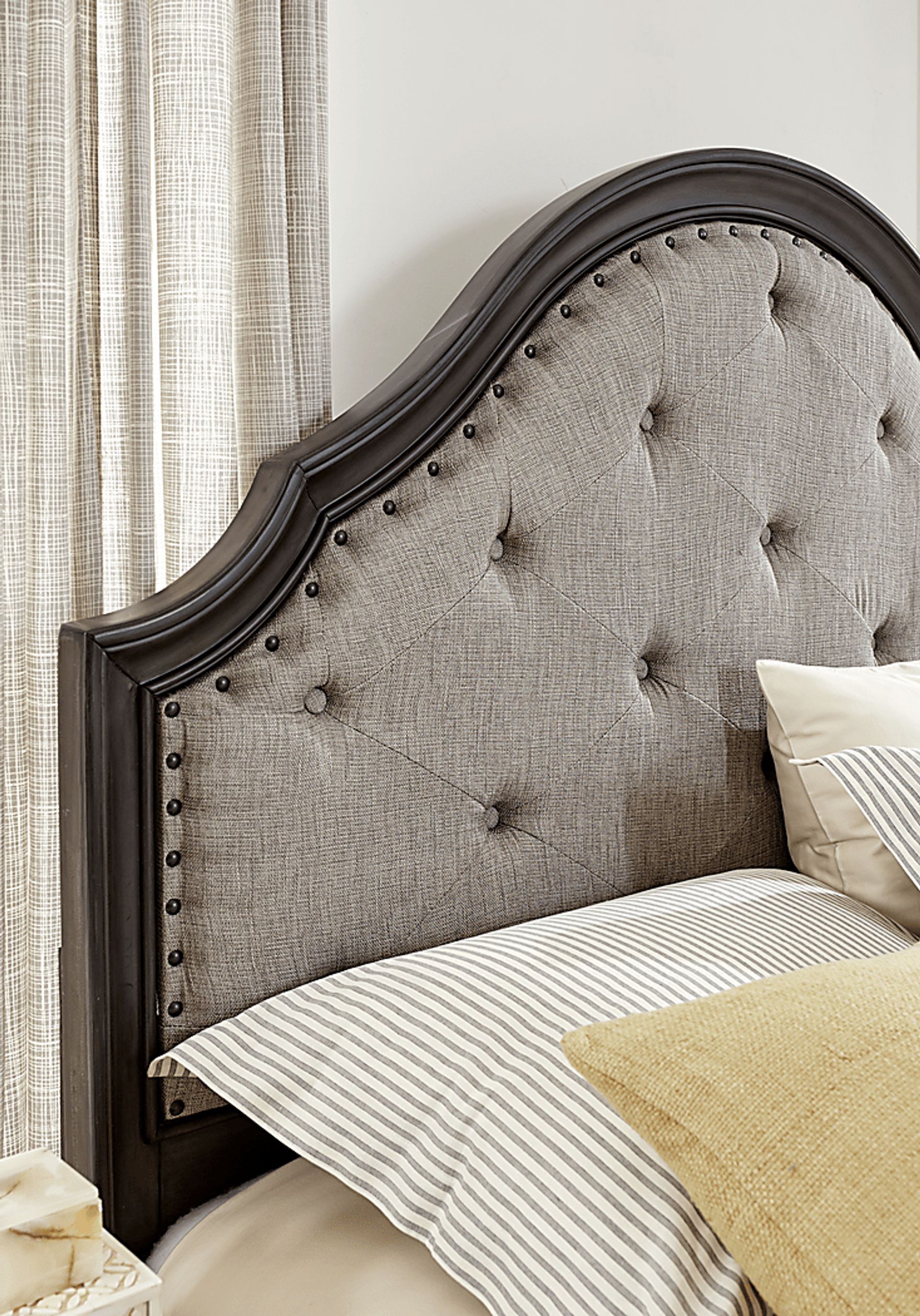 Chatsfield Gray 3 Pc King Bed - Image 3