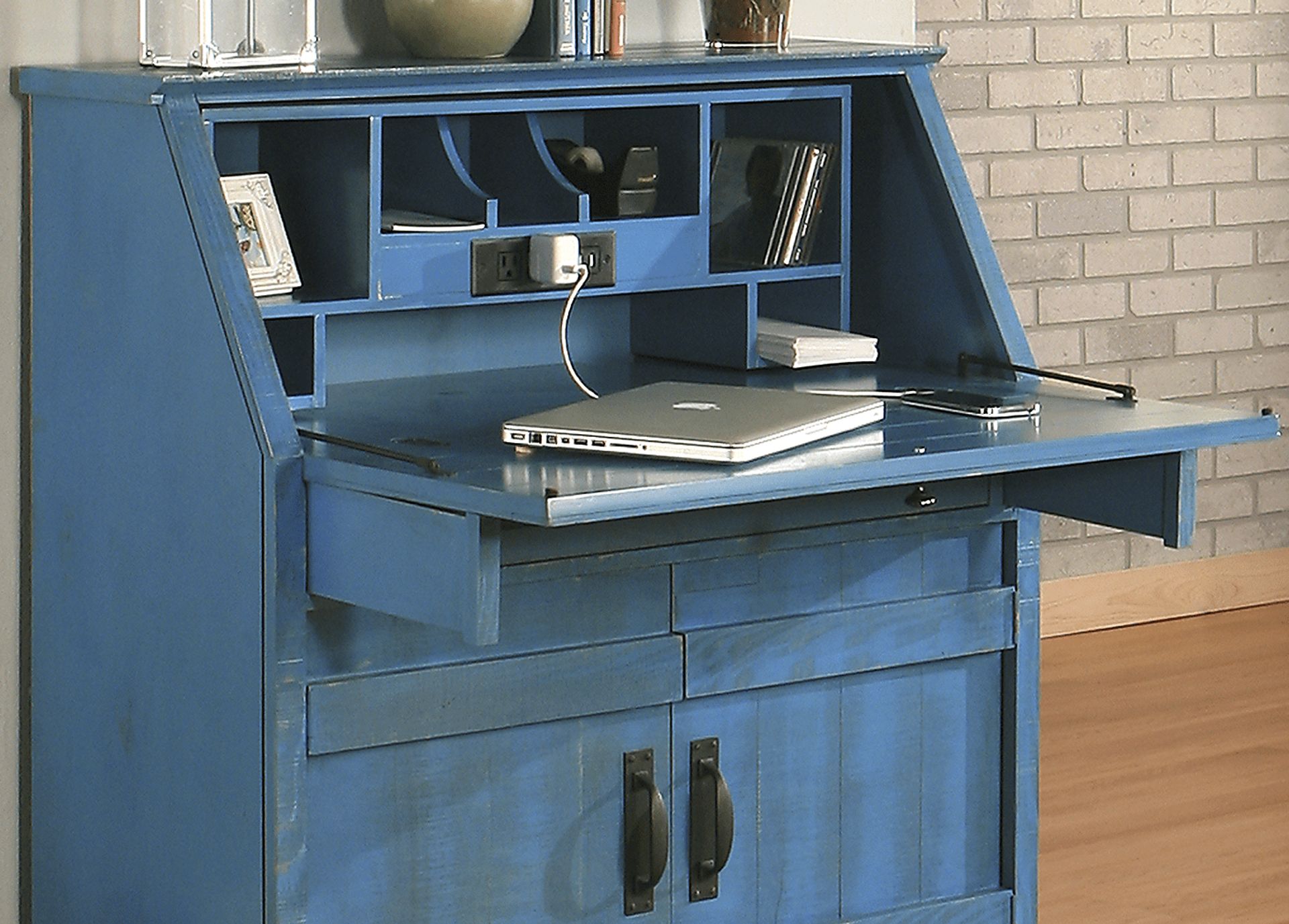 Chattanooga Blue Drop Lid Desk - Image 2