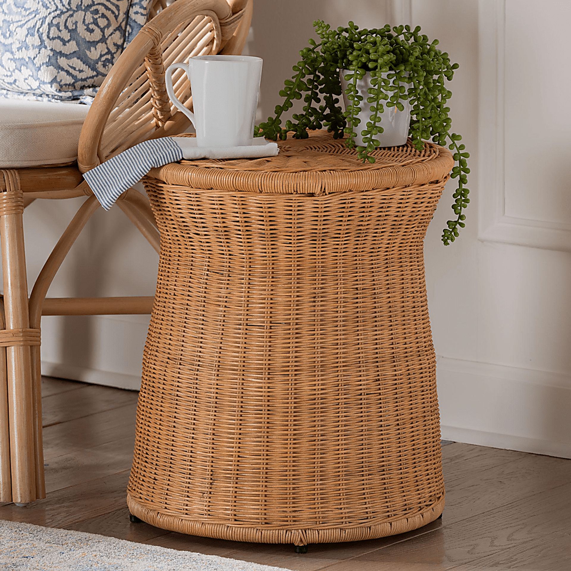 Cheifmedia Brown End Table - Image 2