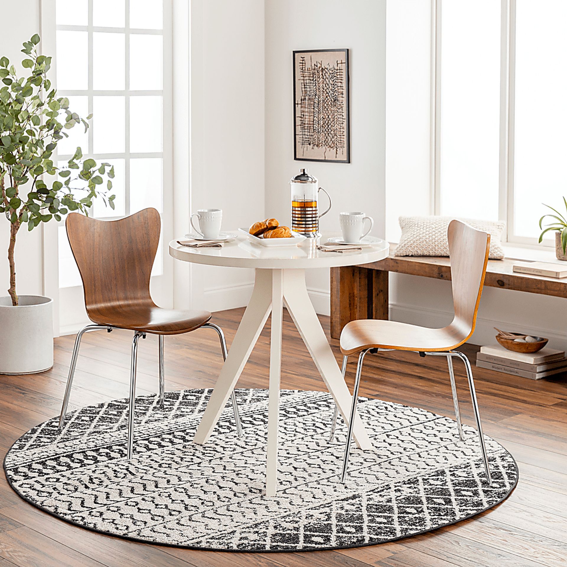 Chelsina I Gray 7'10 Round Rug - Image 2
