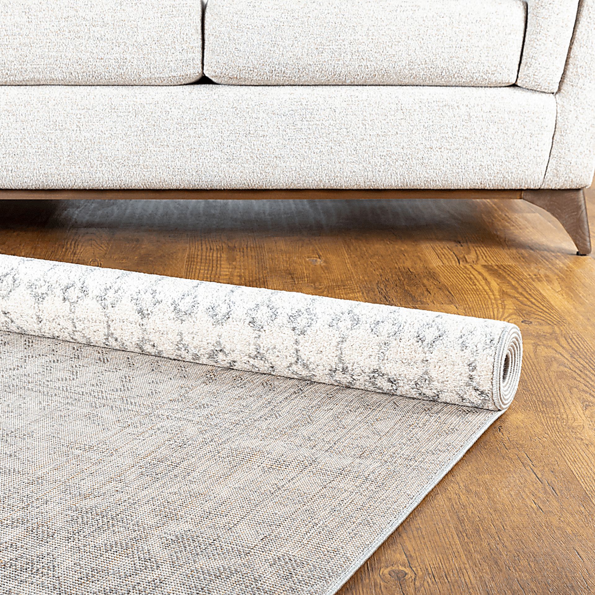 Chelsina I Light Gray 3' x 5' Rug - Image 7