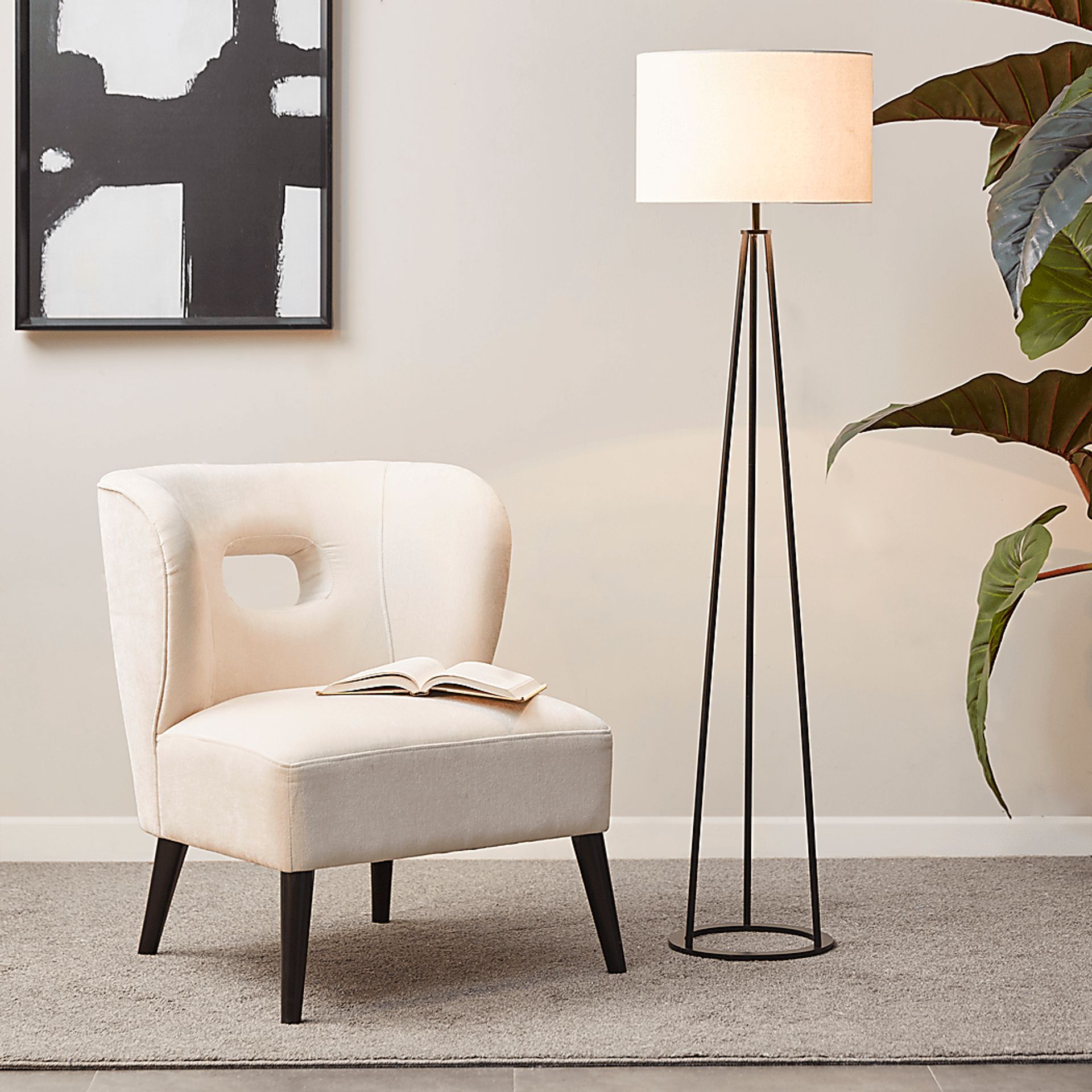 Cheri Peak Black Floor Lamp - Image 6