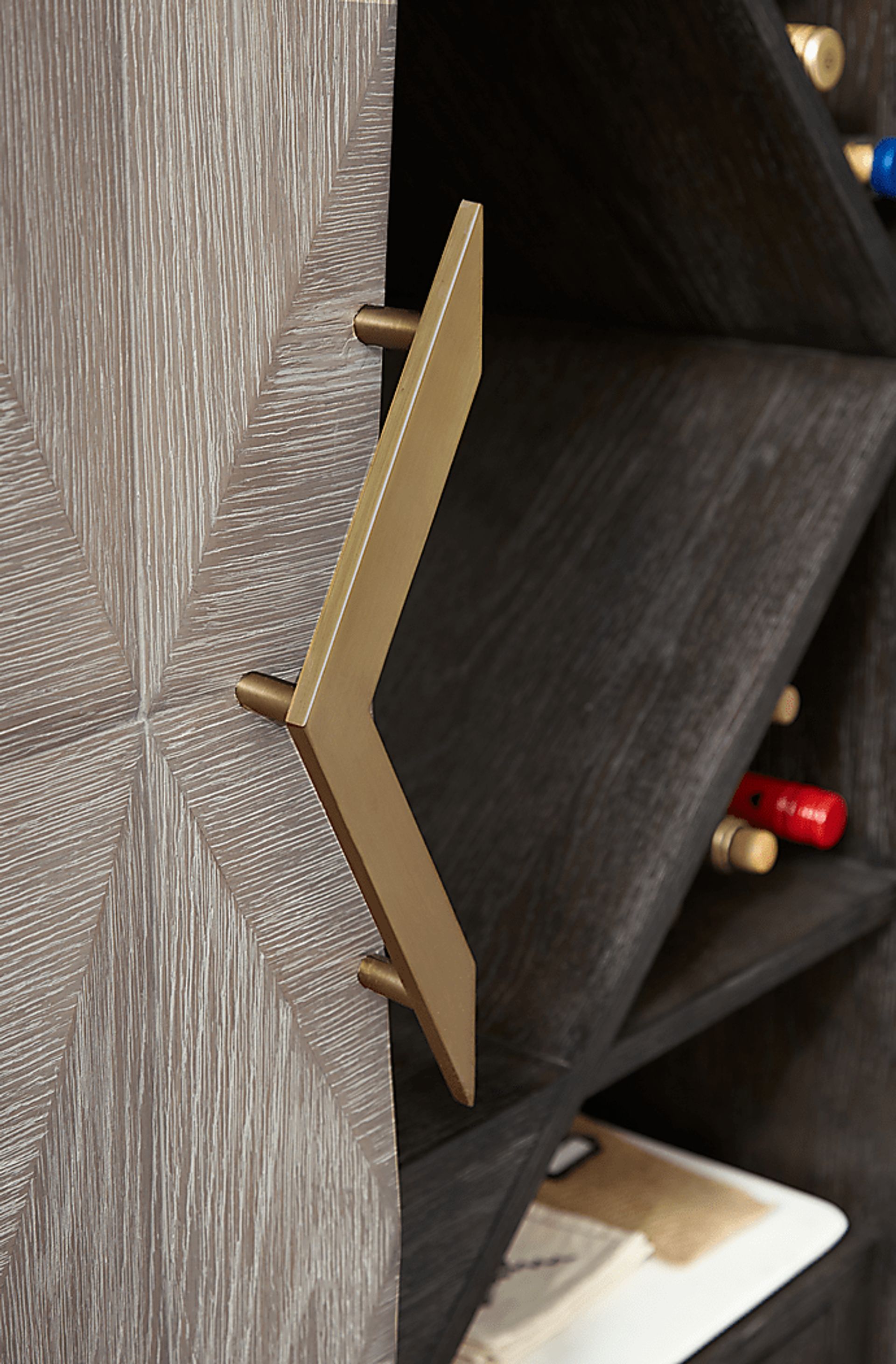 Chinaberry Gray Bar Cabinet - Image 7