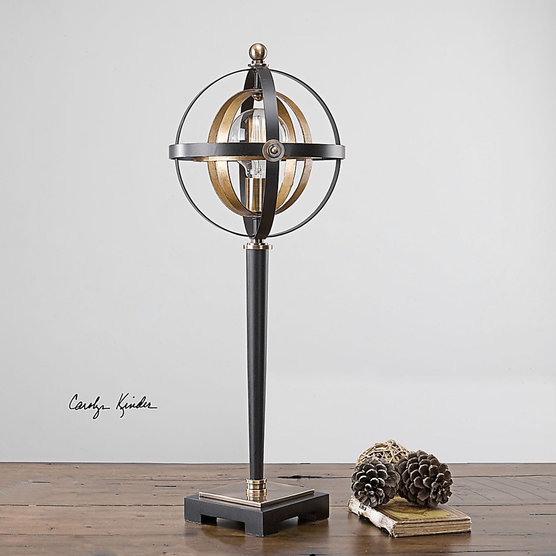 Chisum Bronze Lamp - Image 2