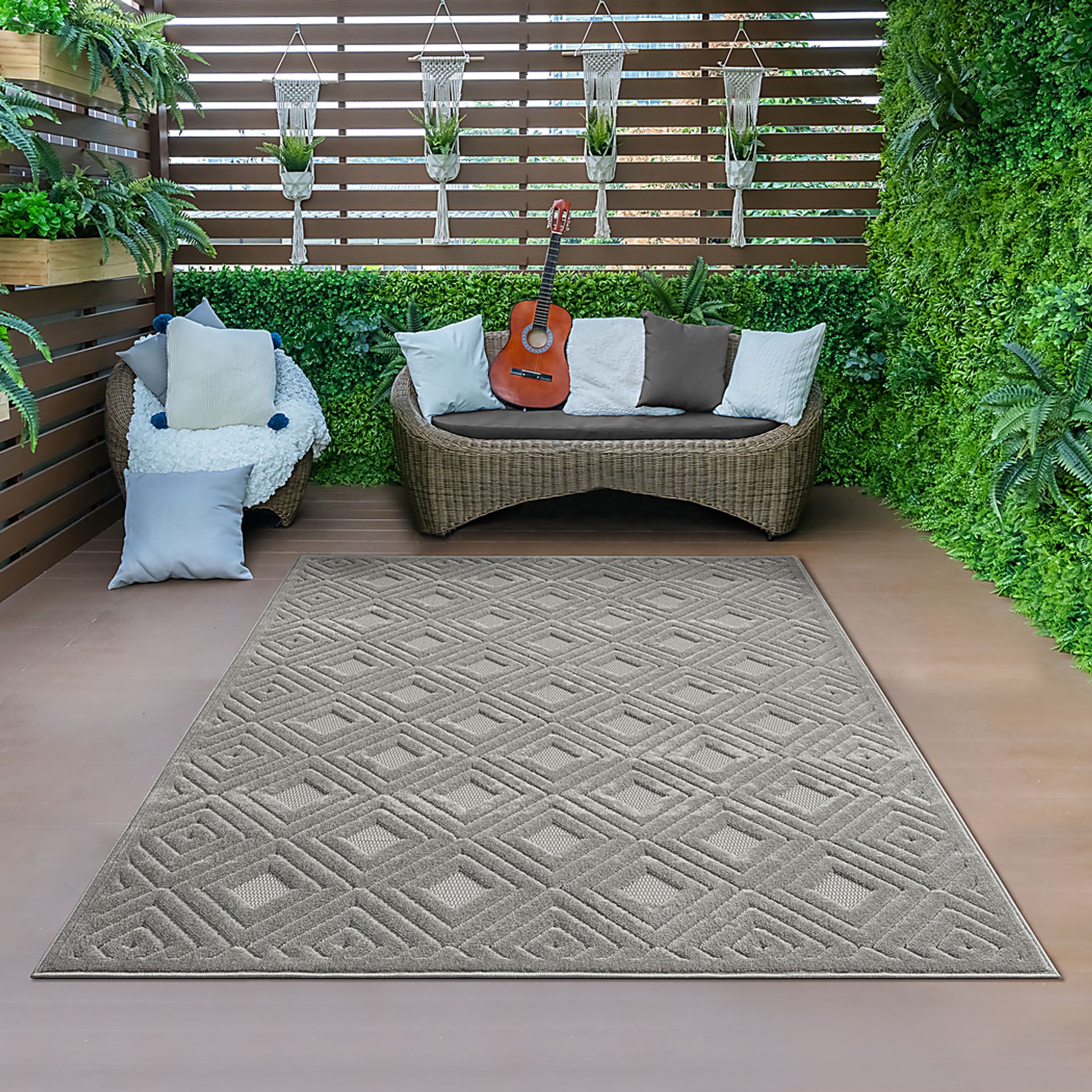 Chivons Gray 5' x 7' Indoor,Outdoor Rug - Image 5