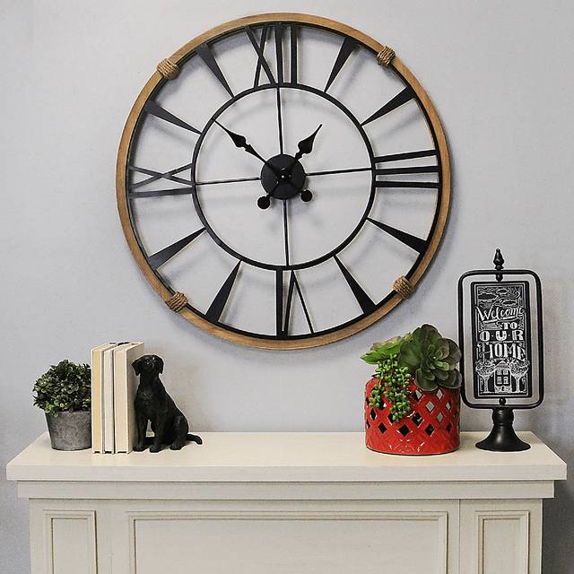 Chole Black Clock - Thumbnail - Image 2