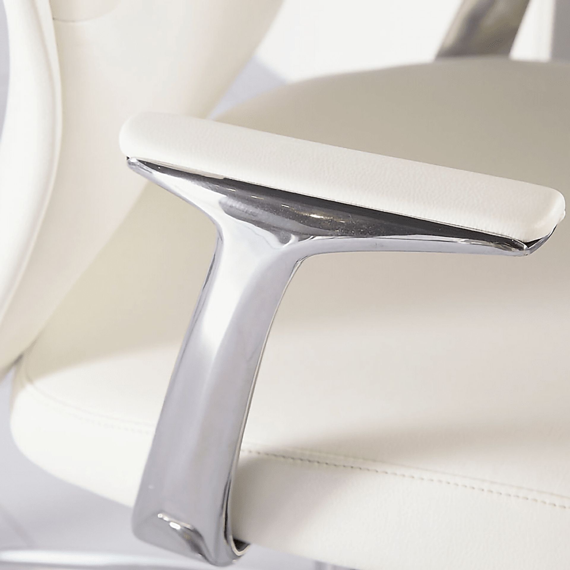 Chrisan White Office Chair - Image 4