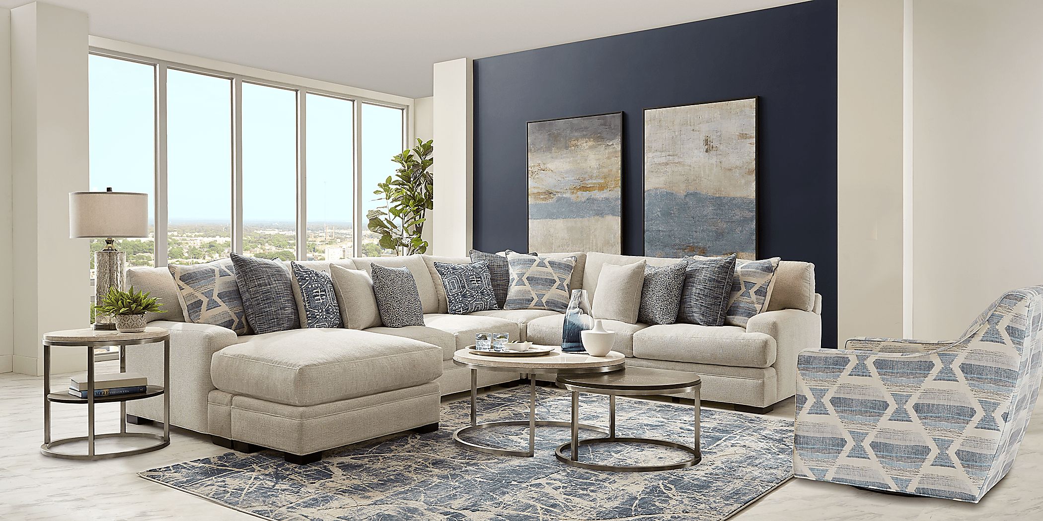 Rooms to go sectional on sale sofa with chaise