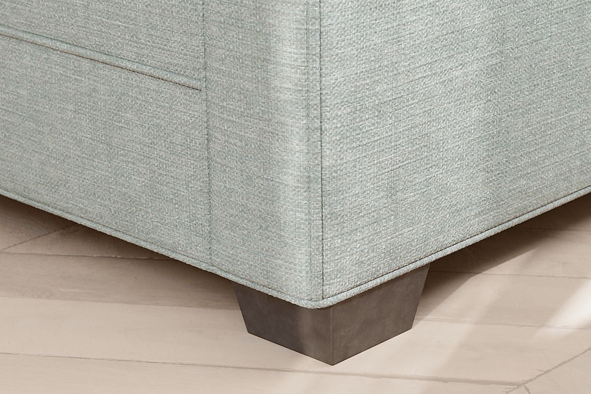 Bellingham Willow Green Textured Chair - Image 3
