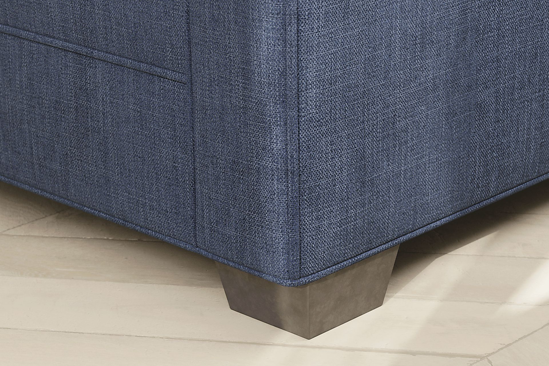Bellingham Sapphire Textured Chenille Chair - Image 4