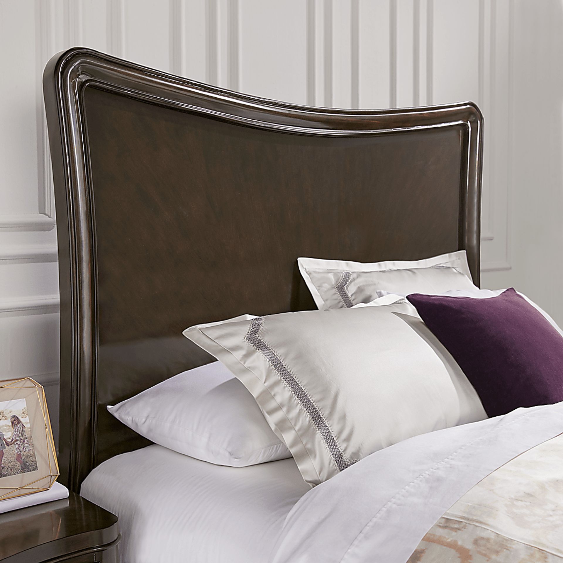 Cindy Crawford Home Chateau Brown 7 Pc King Panel Bedroom - Image 3