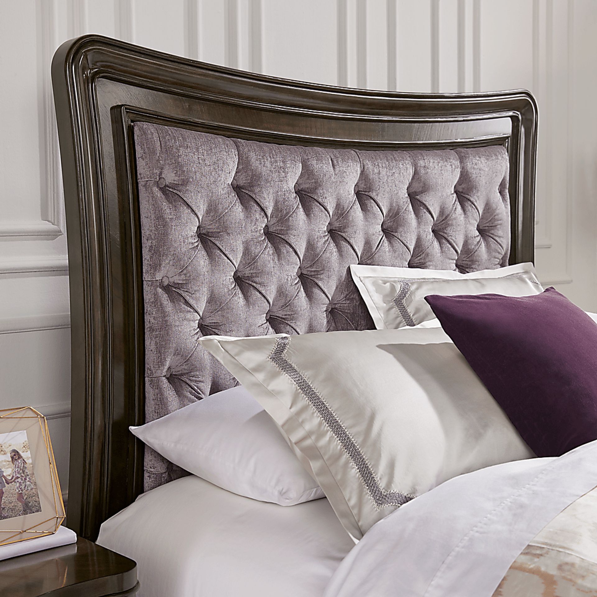 Cindy Crawford Home Chateau Brown 5 Pc Queen Upholstered Bedroom - Image 3