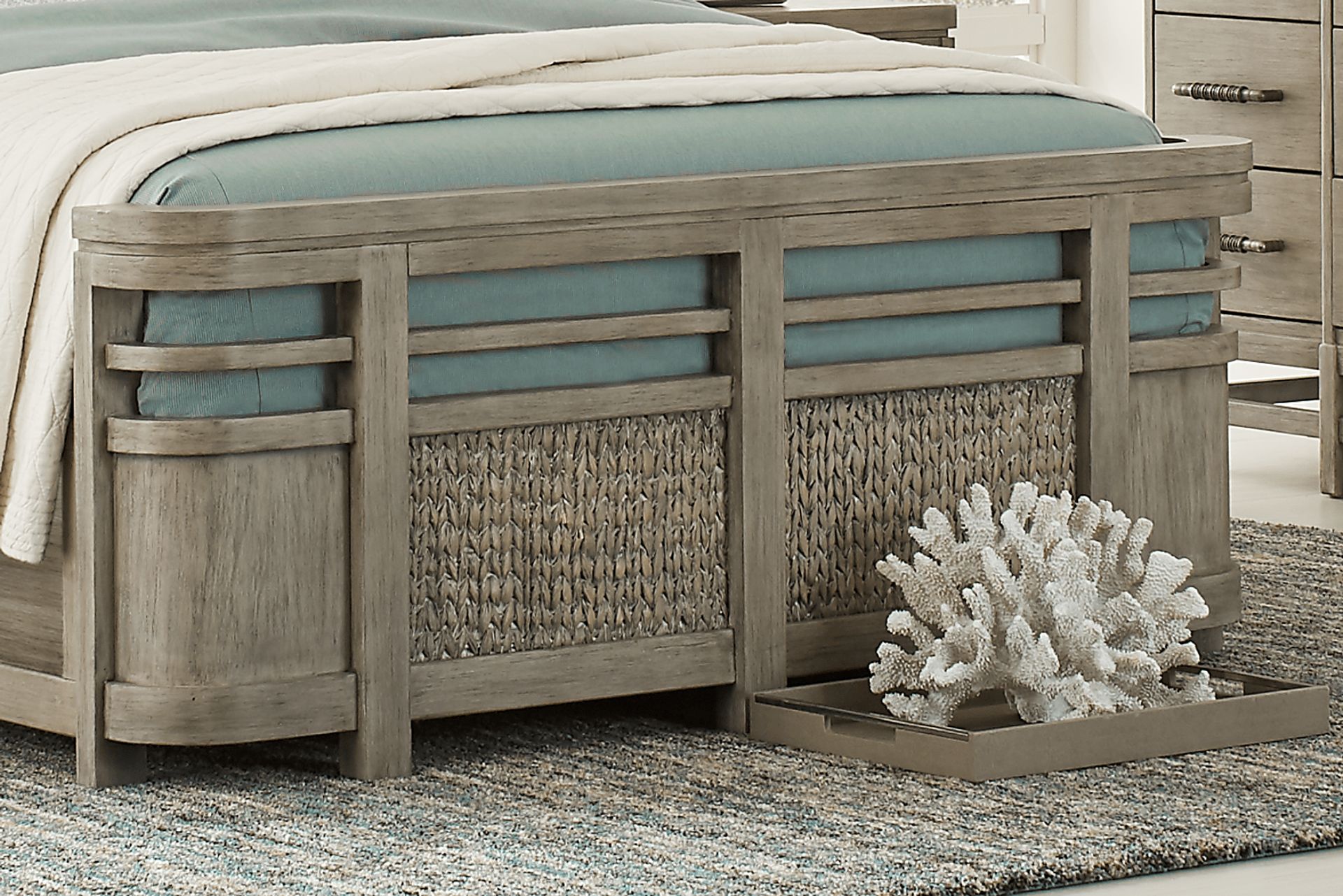 Golden Isles Gray 3 Pc Queen Panel Bed - Image 4