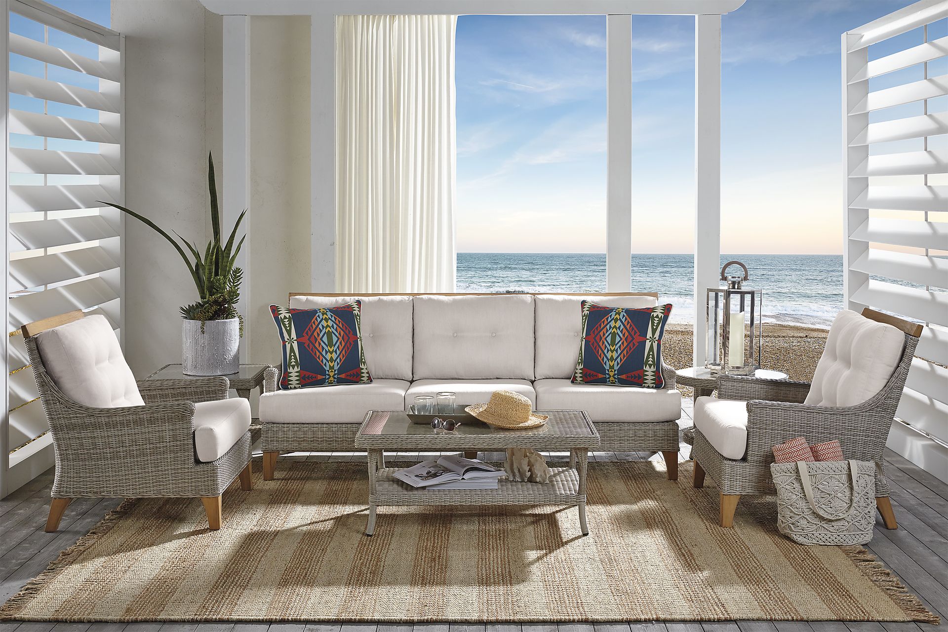 Hamptons Cove Gray 4 Pc Outdoor Seating Set With Flax Cushions - Image 1