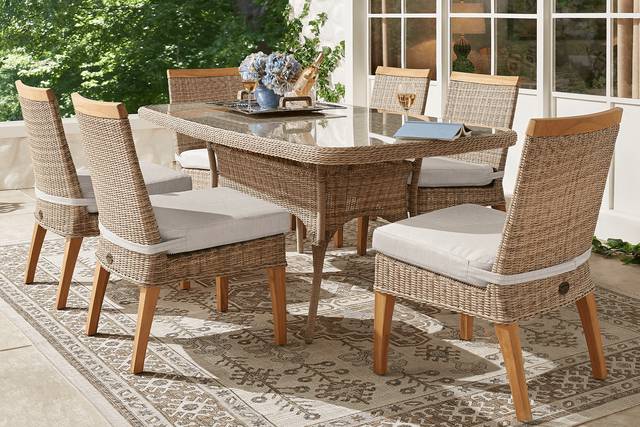 Cindy Crawford Home Hamptons Cove Gray 5 Pc Rectangle Outdoor Dining Set with Linen Cushions - Thumbnail - Image 1