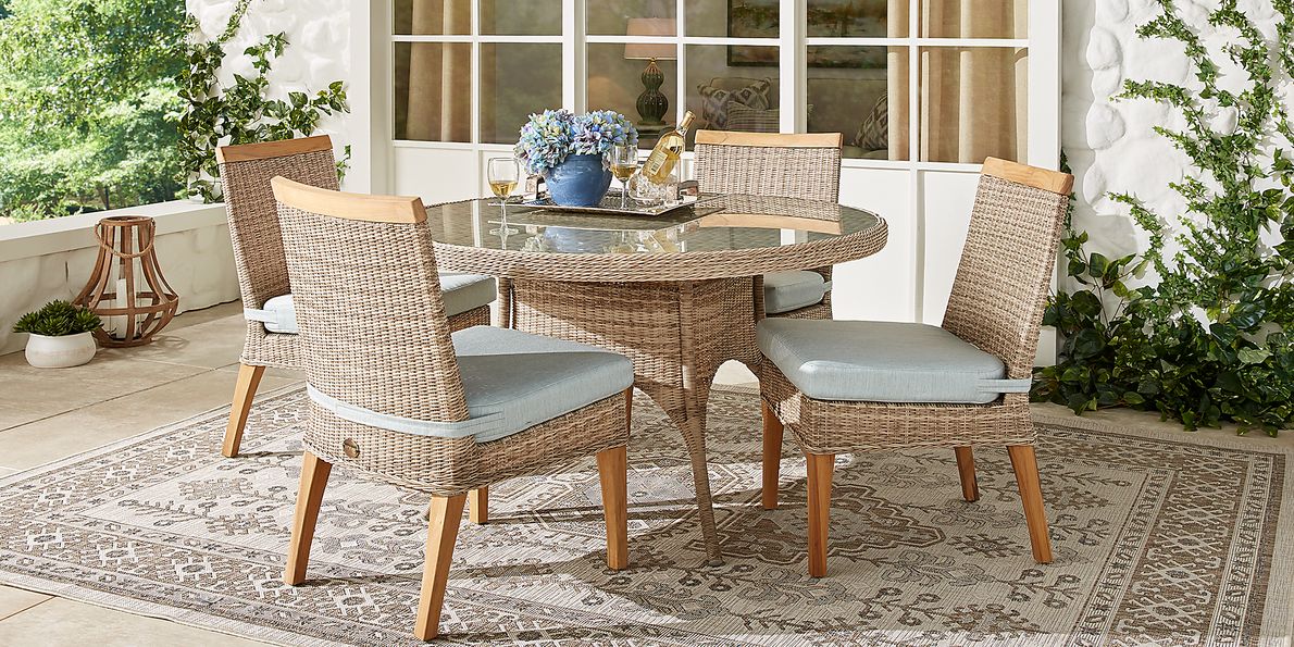 Hamptons Cove Gray 5 Pc Round Outdoor Dining Set with Mist Cushions