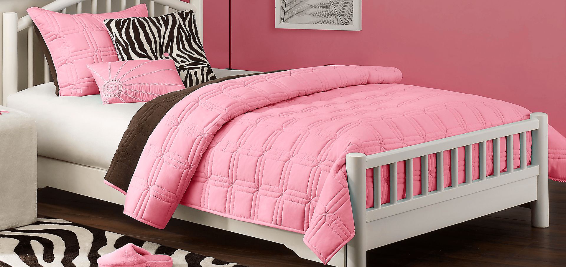 Cindy Crawford Home Hayden Full Bed Set - Image 1