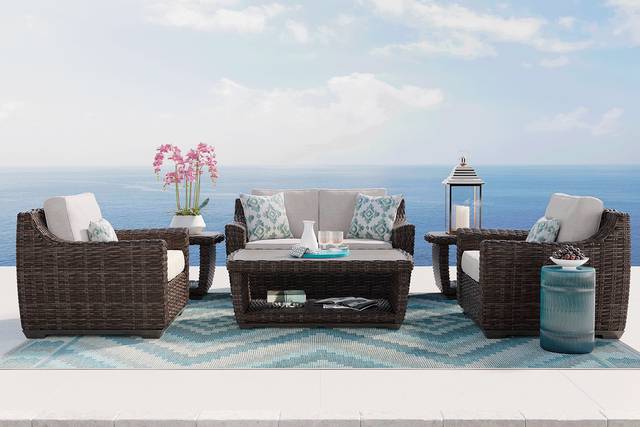 Montecello Gray 4 Pc Outdoor Seating Set with Silver Cushions - Thumbnail - Image 1