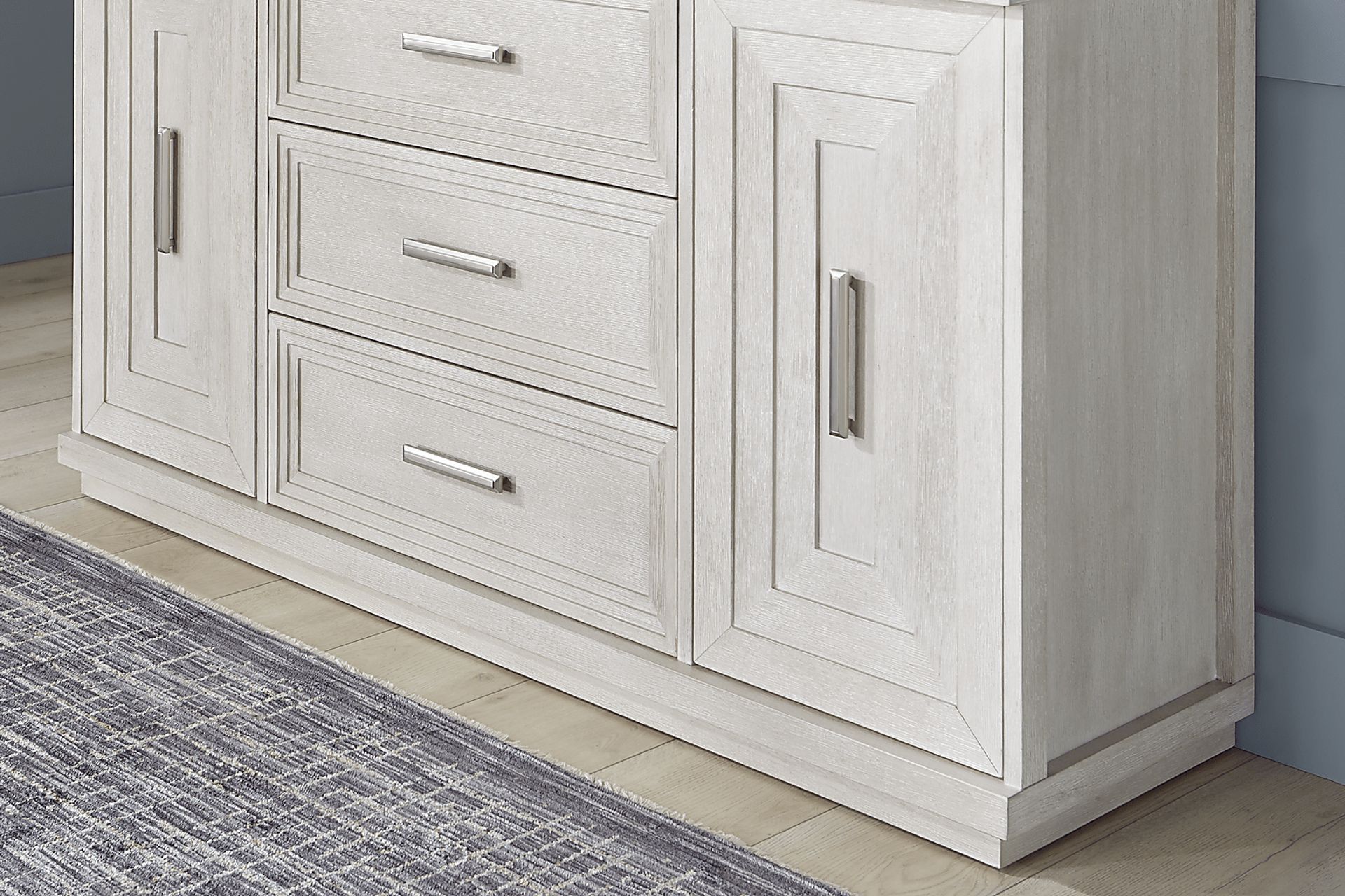 Royal Park Ivory Buffet - Image 5