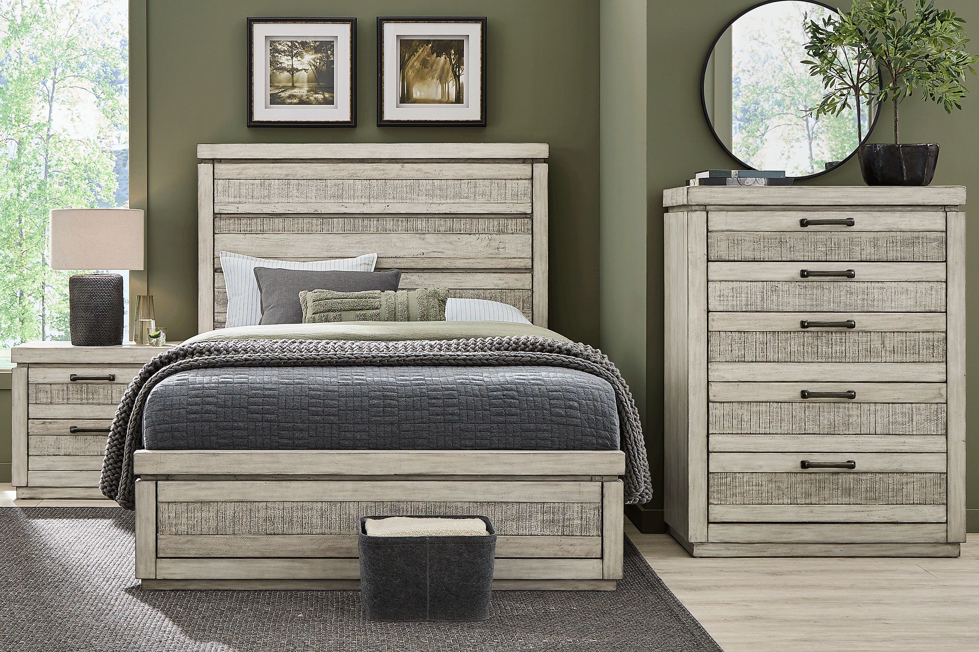 Westover Hills Gray 5 Pc Queen Panel Bedroom - Image 1