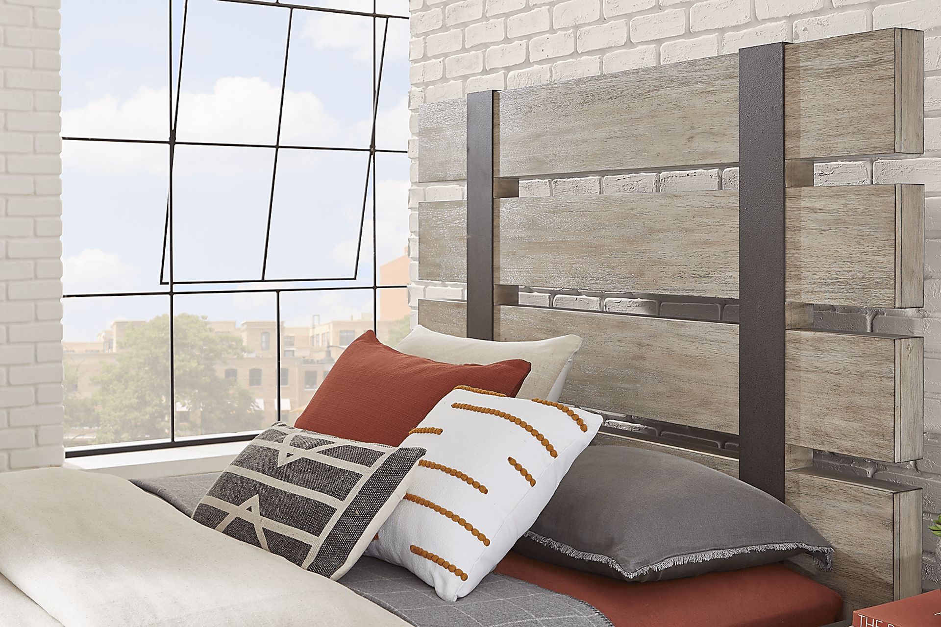 City Mill Sandstone 5 Pc Queen Panel Bedroom - Image 4