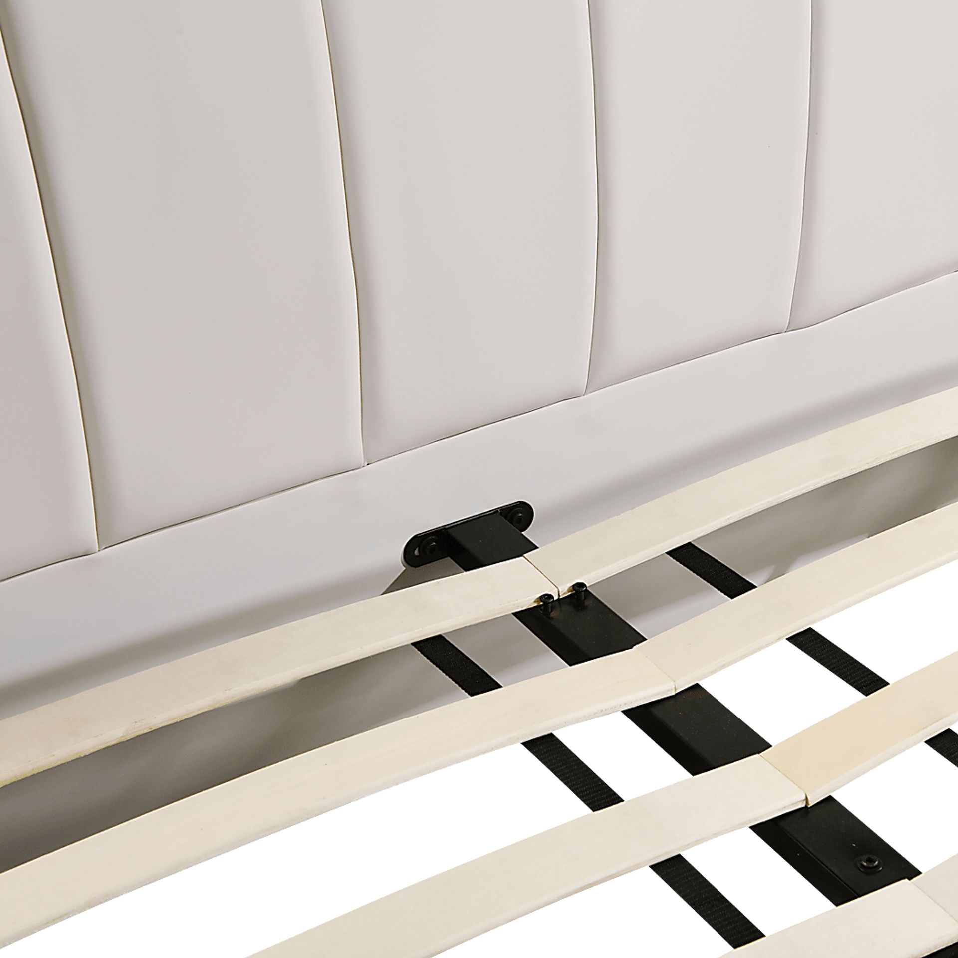 Clachan Cream Queen Bed - Image 7