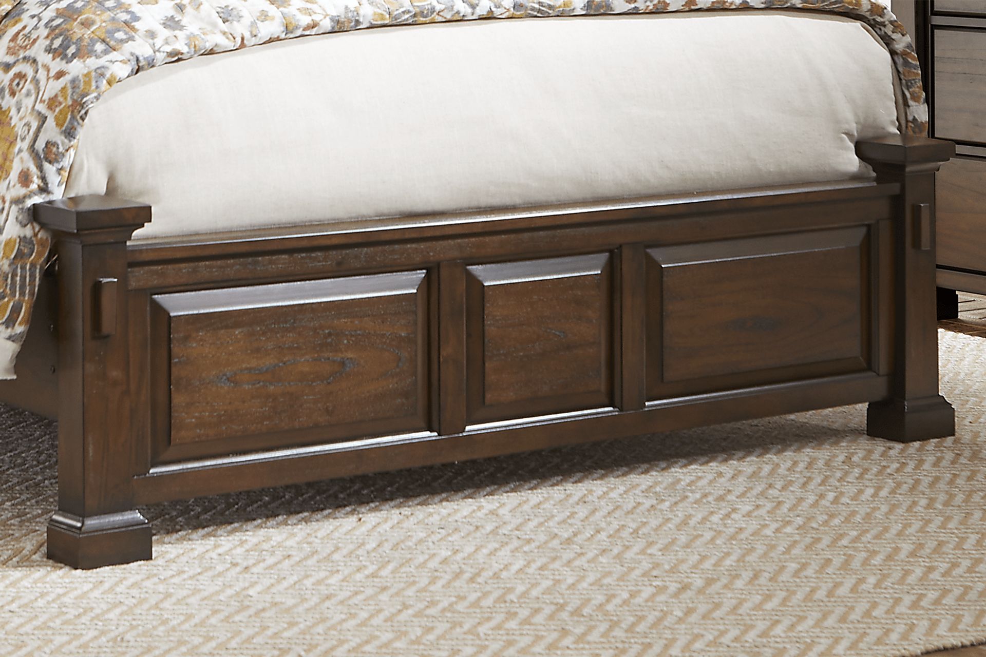 Clairfield Tobacco 5 Pc Queen Bedroom - Image 5