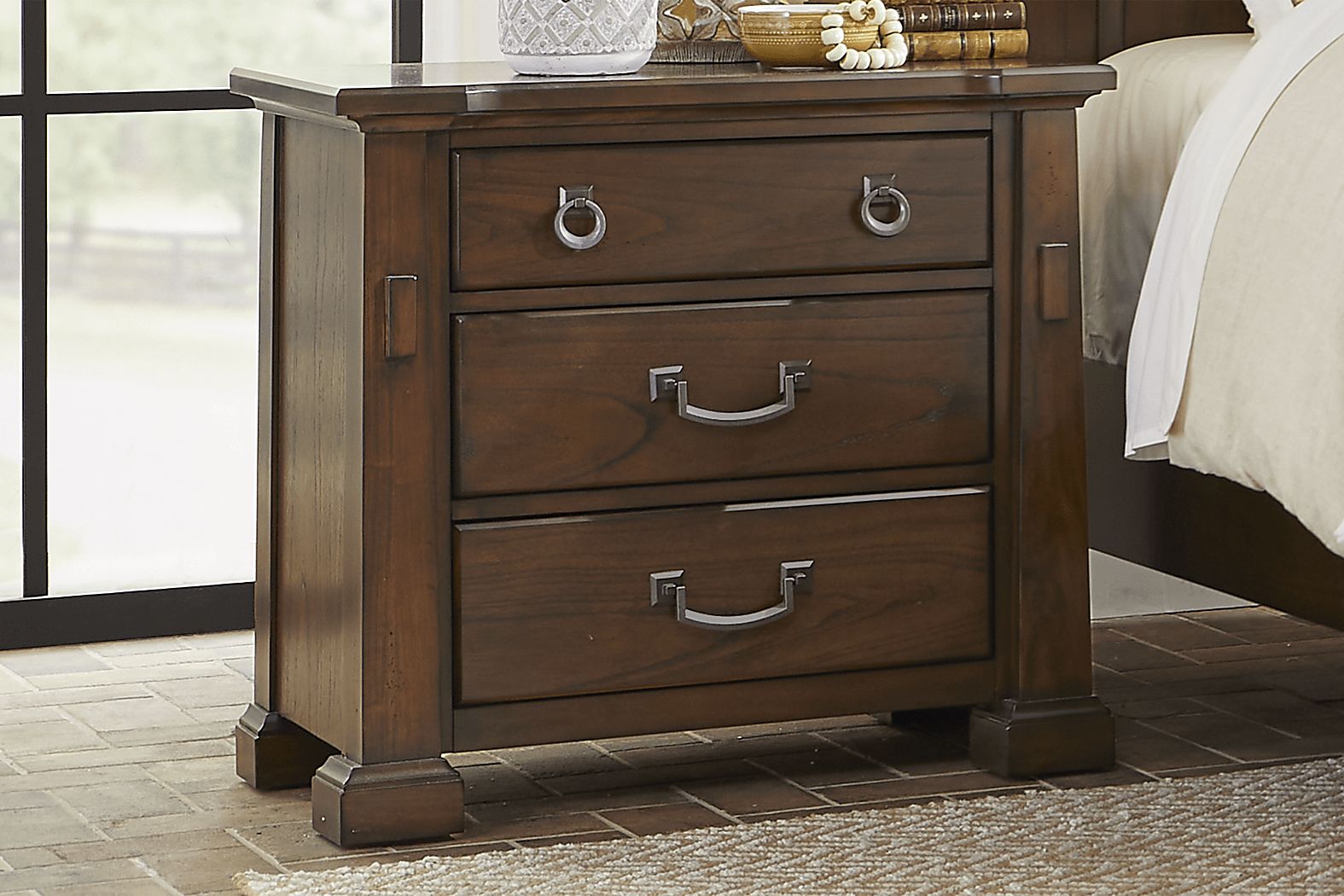 clairfield tobacco bedroom set Clairfield 7 Pc Tobacco Dark Wood Queen Bedroom Set With 3 Pc Queen Bed,  Dresser, Nightstand, Mirror